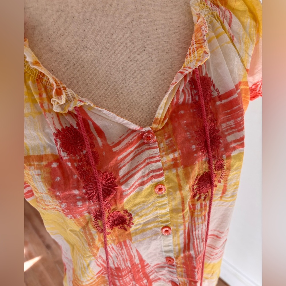 Caribbean Joe Medium Pink and Yellow Embroidered Top - Picture 3 of 5